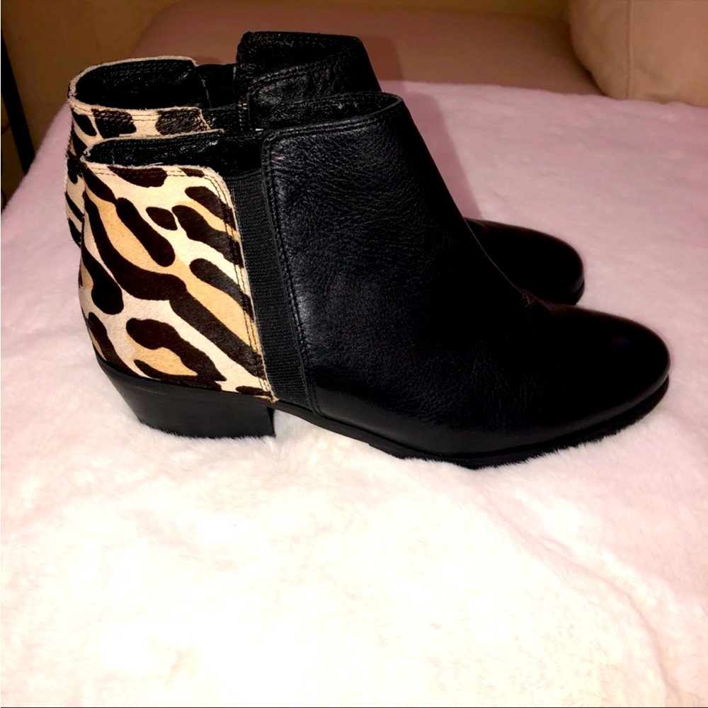 Aldo leather Ankle Boots Leopard Print Patch 7.5
